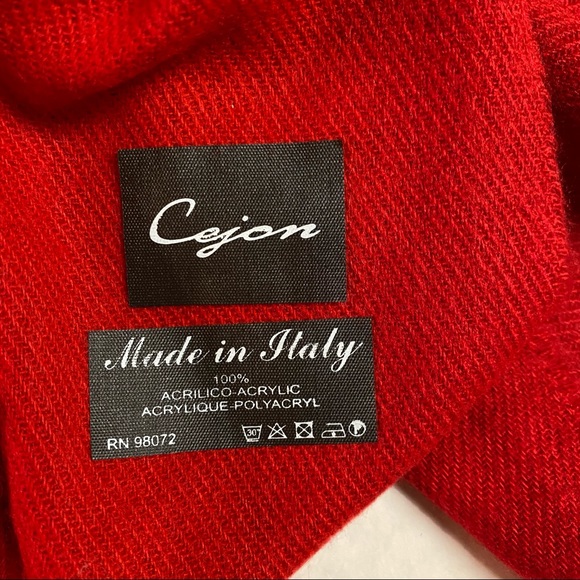 Cejon Woven Red Fringe Scarf - Picture 6 of 7